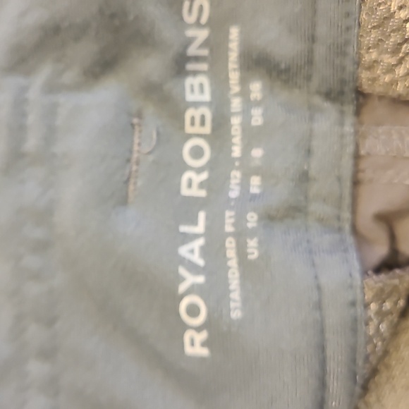 Royal Robbins Women's Discovery III Bermuda Shorts NWOT - Picture 5 of 6